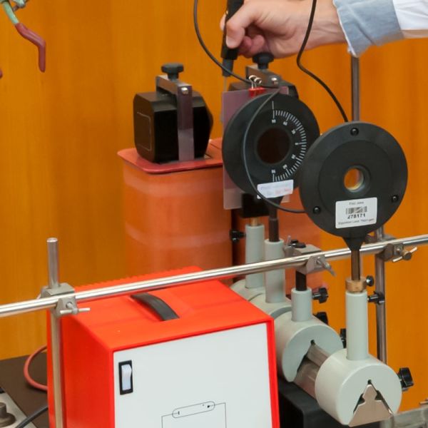 PCE-MFM 4000 Gaussmetre